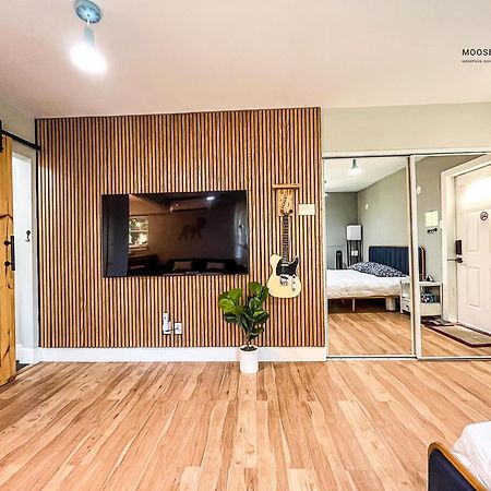 The Moose #7 - Instaworthy Studio With Amazing Views, Free Parking & Heated King Bed Memphis Esterno foto